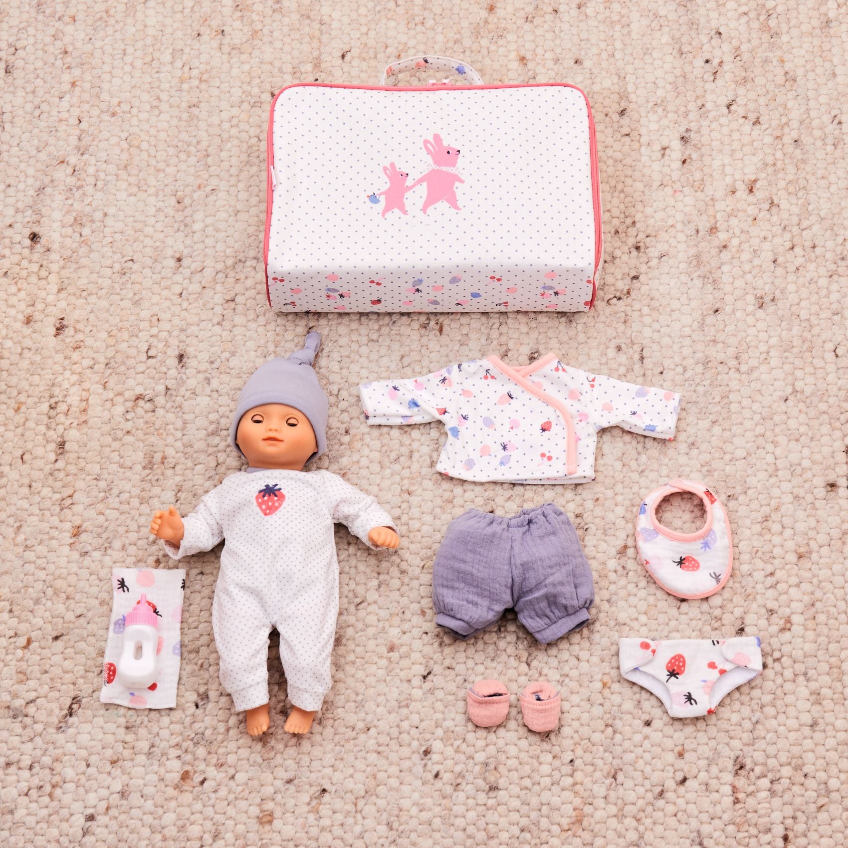 Baby doll, suitcase and accessories, Pomea Vanille