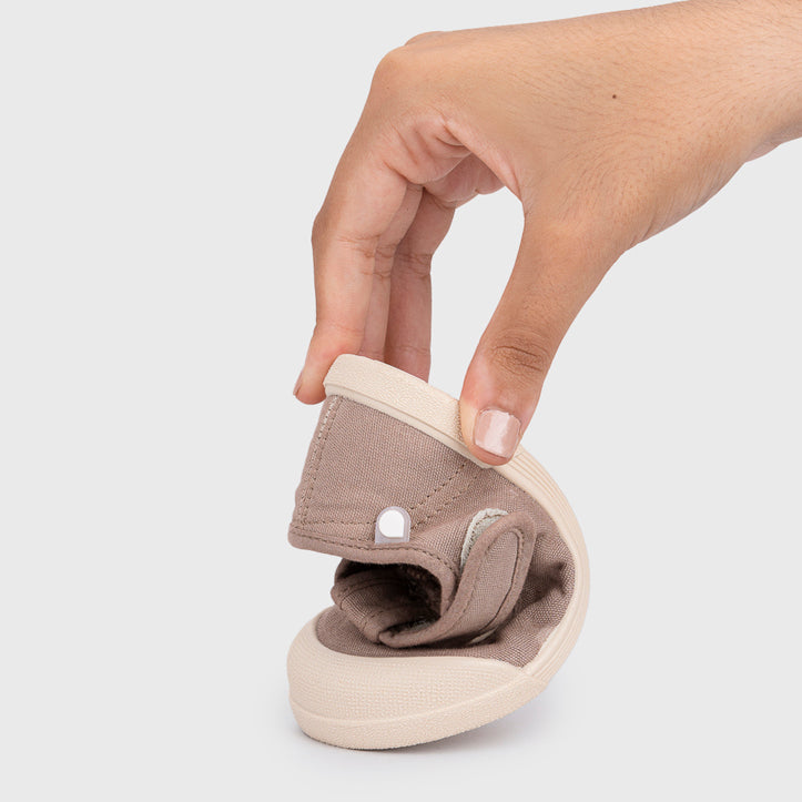 Barefoot Concept Canvas Shoes, Cocoa