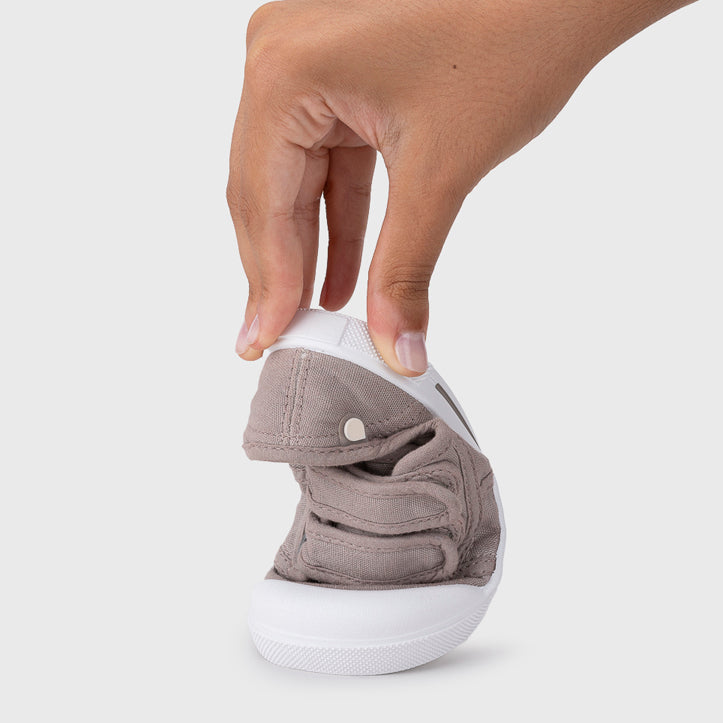 Barefoot concept canvas shoes, Topo