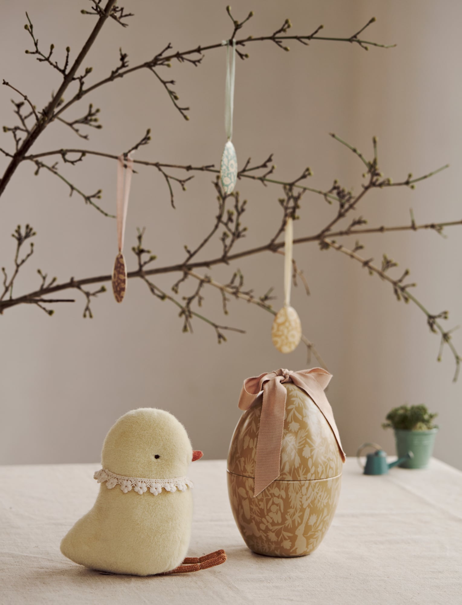 Easter Egg Ornament, Branches - Olives