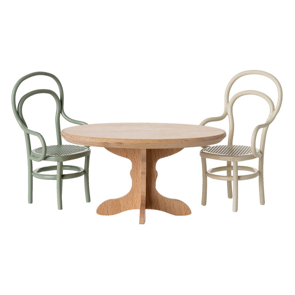 Oval dining table, Topo