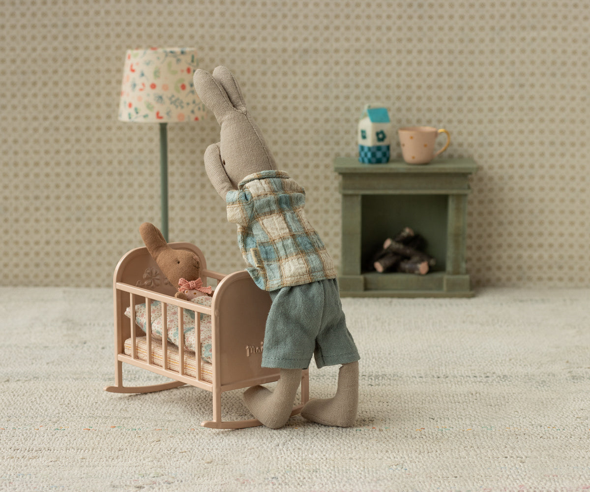 Rabbit, Size 1 - Classic - Shirt and shorts
