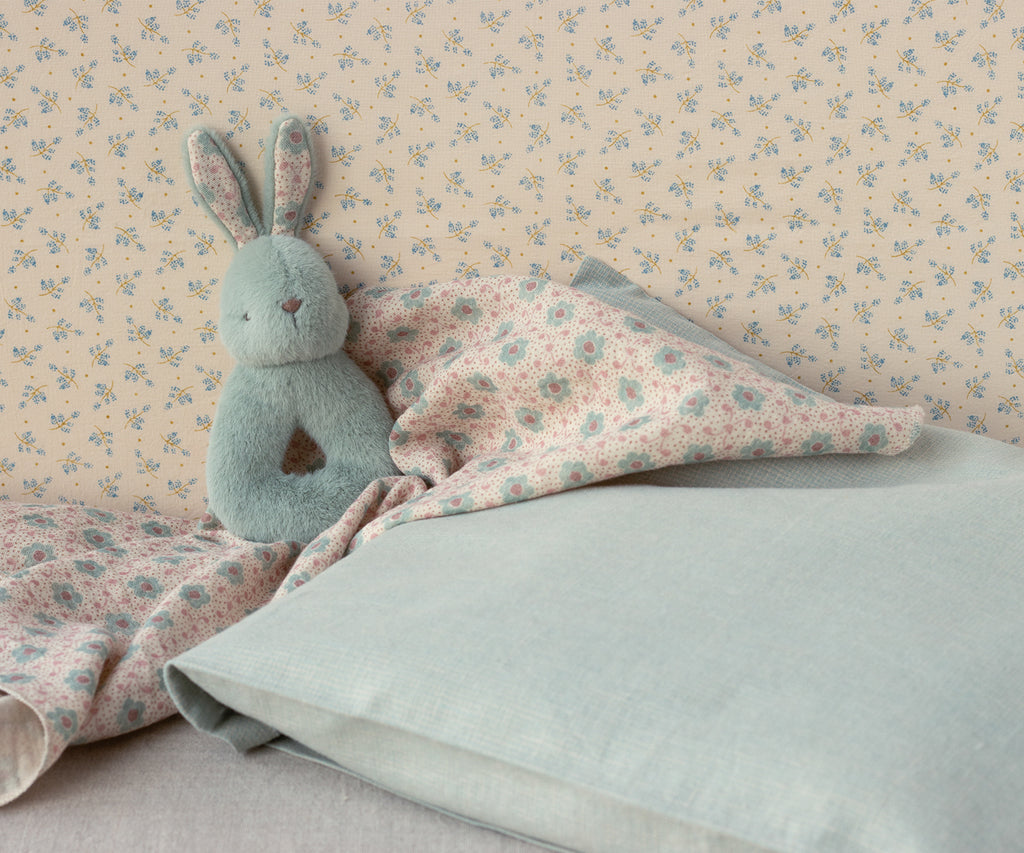 Rabbit Rattle and Muslin Set, Mint