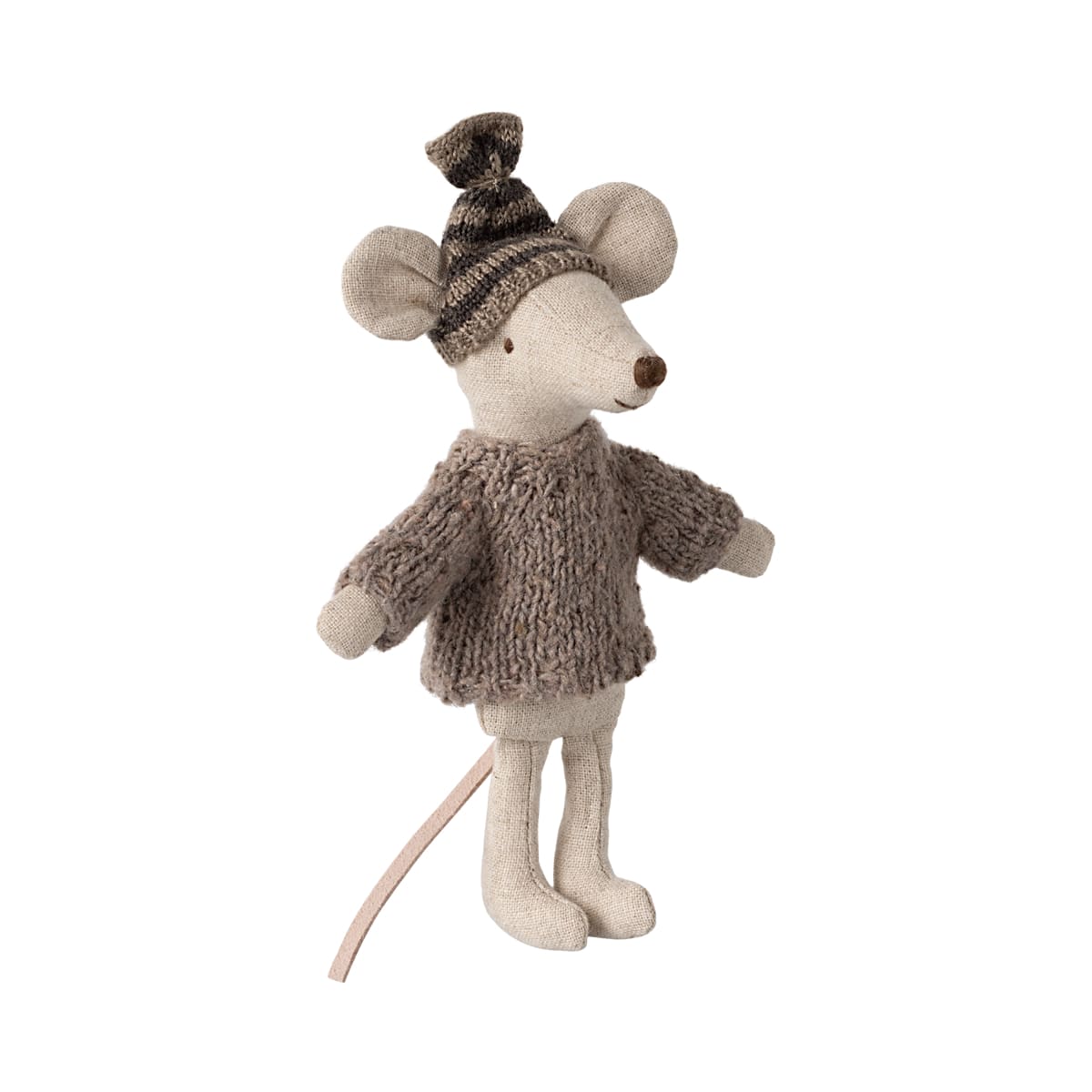 Clothes for big brother mouse, Sweater and hat