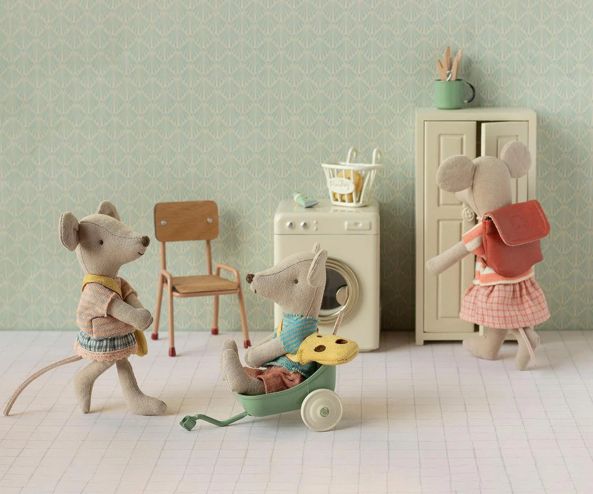 Closet, Mouse - Cream