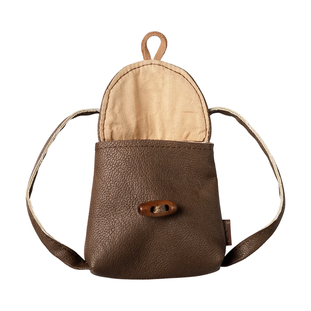 Backpack, Medium mouse
