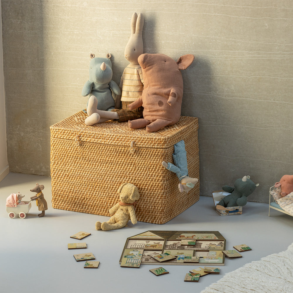 Puzzle Mouse hole Farmhouse