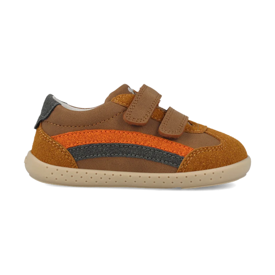 Sneakers barefoot leggere in pelle marrone e arancione