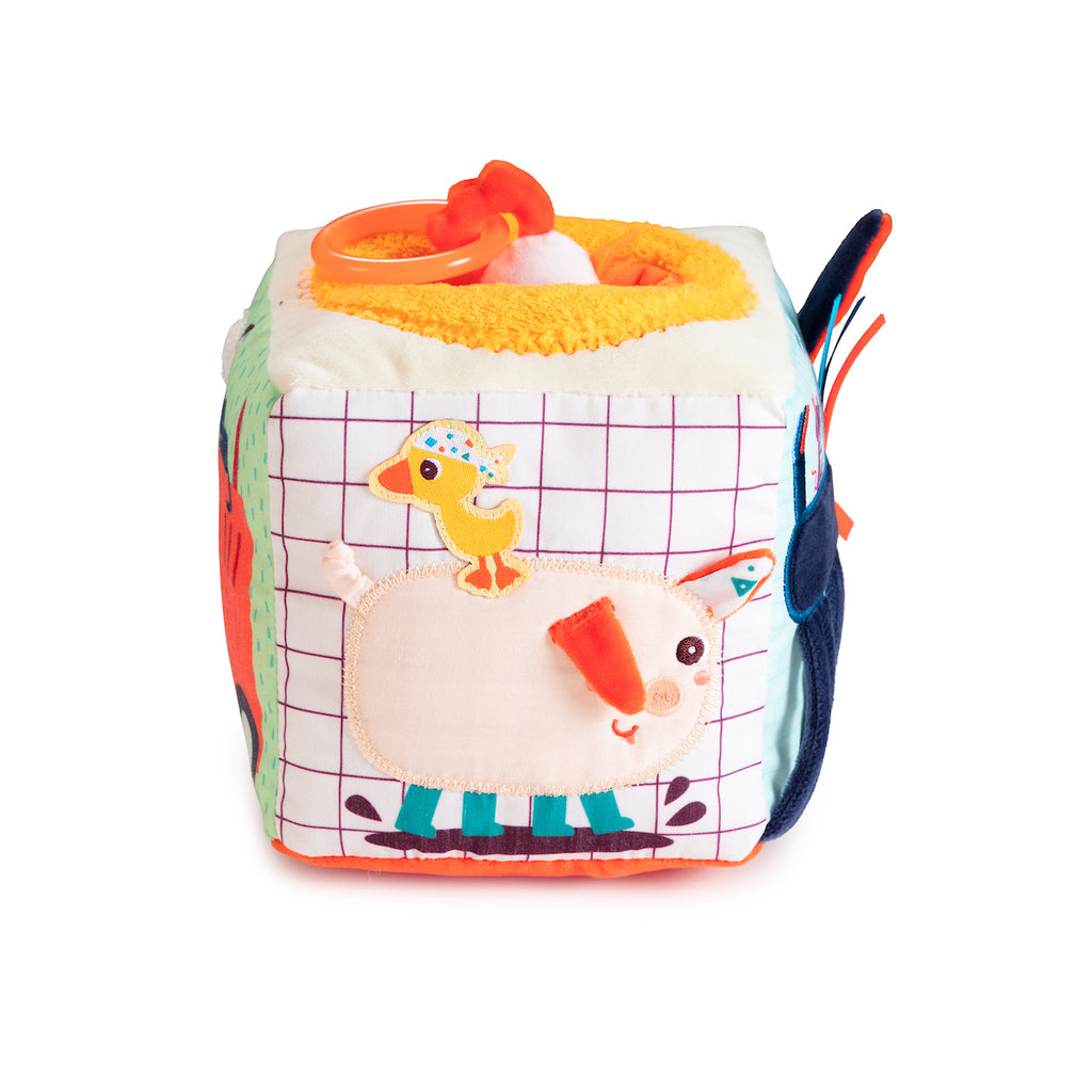 Sound cube for activities, Farm