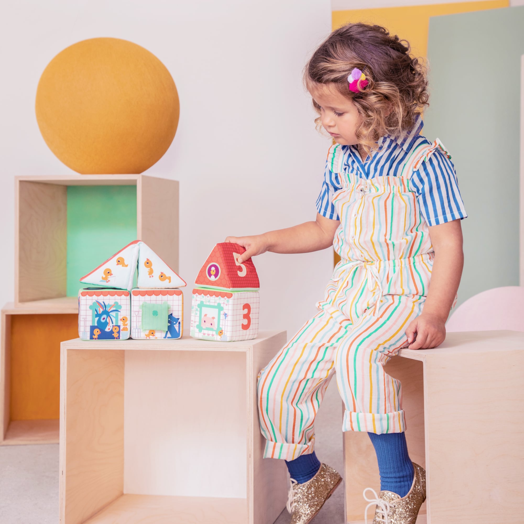 Soft stacking cubes, The farm