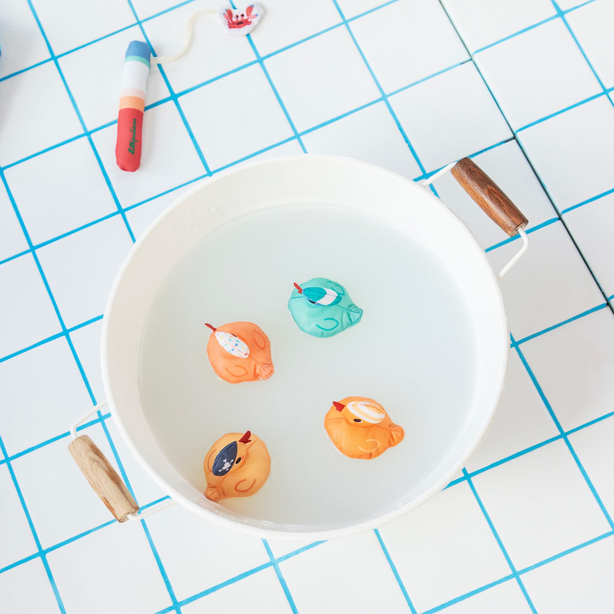 Magnetic Bath Fishing Game, Ducks