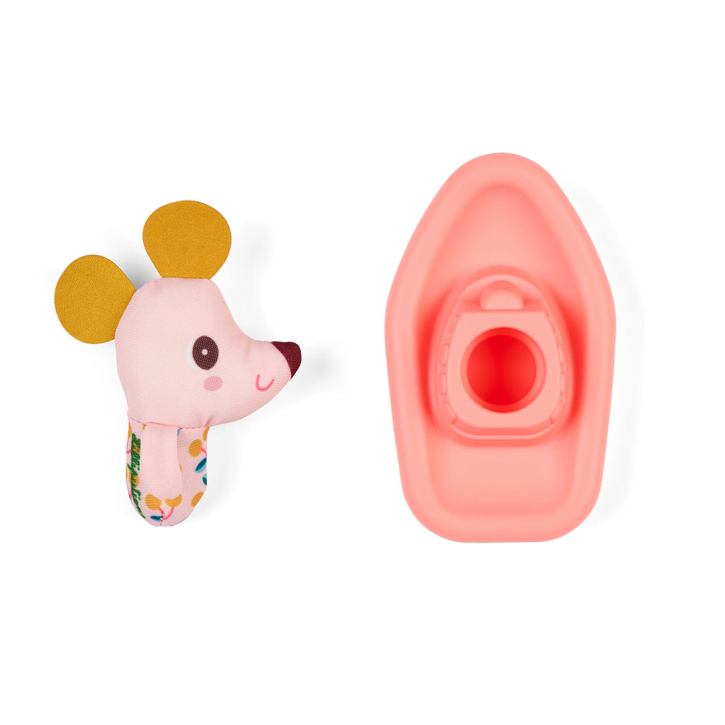 Nina the mouse and her floating boat