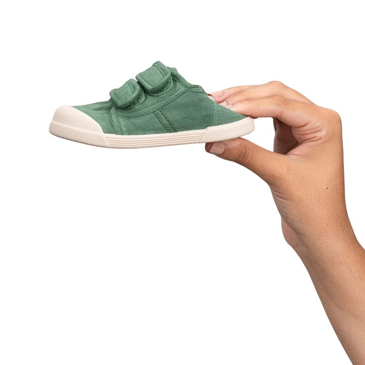 Scarpe in tela, Pino