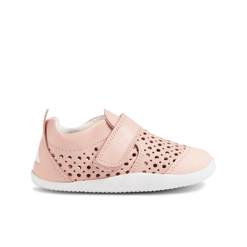 Xplorer Go punch leather shoe, Seashell 