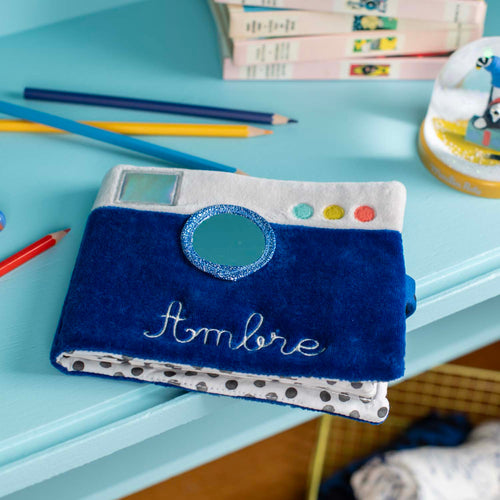 Fabric photo album, Camera