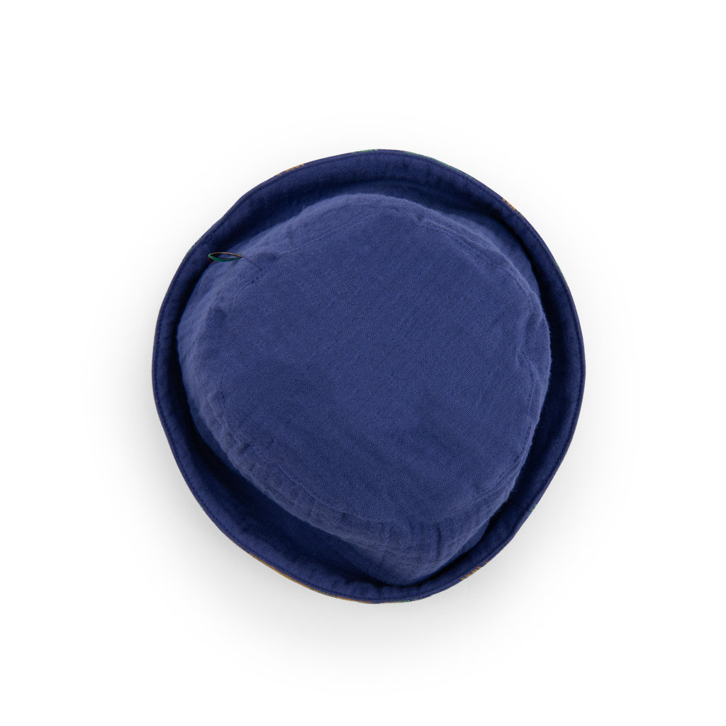 Chapeau en mousseline bleu, Ninon