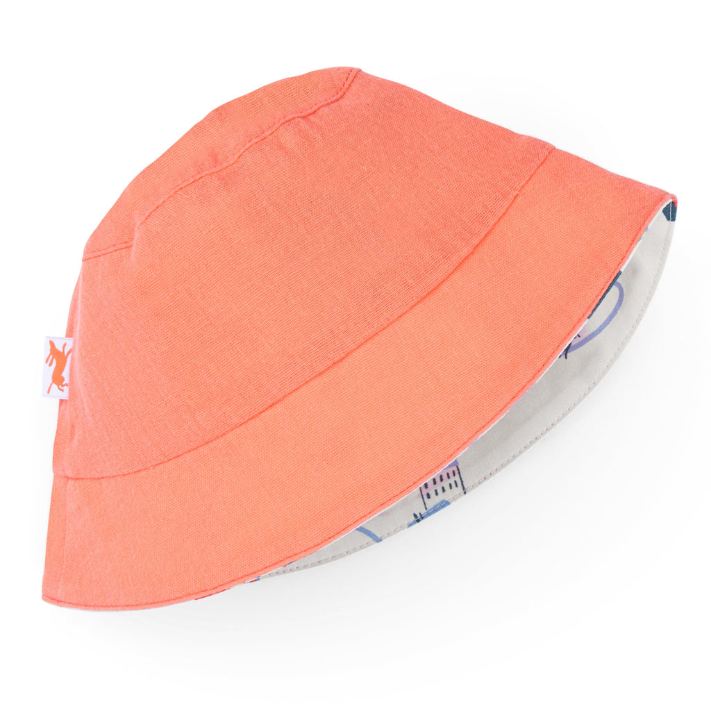 Reversible coral hat, Lys