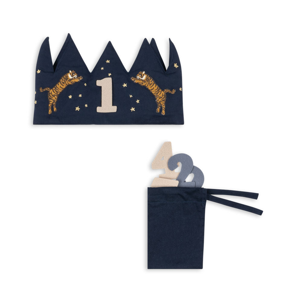 Birthday Crown, Tiger