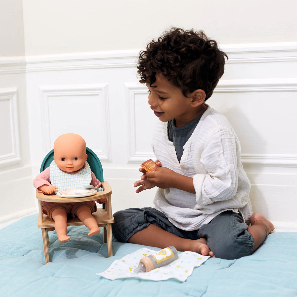 Mealtime set with accessories for dolls
