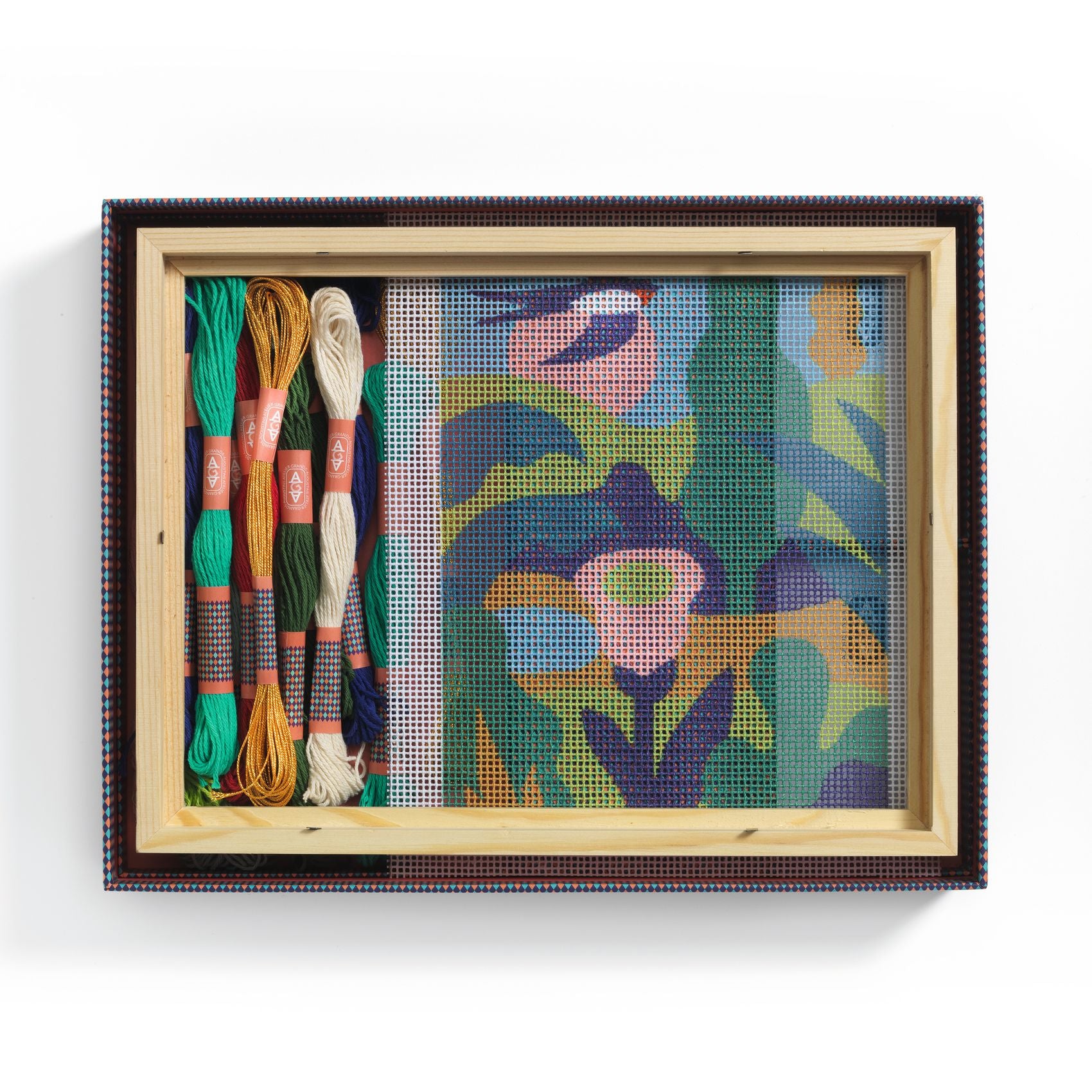 Atelier 65, Needlepoint