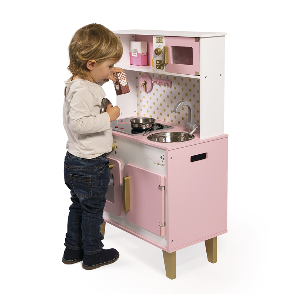 Cucina in legno, sonora e luminosa con accessori Candy chic