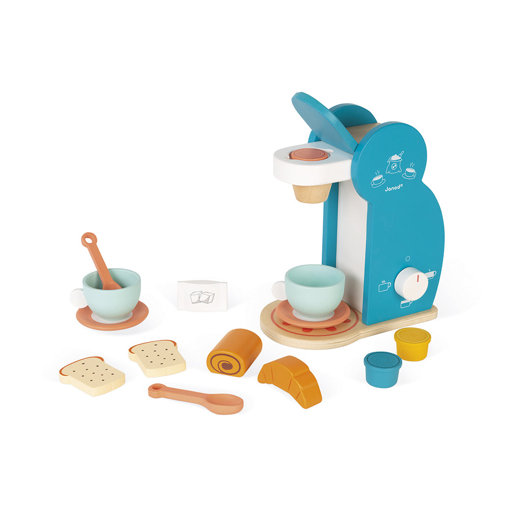 Wooden breakfast service