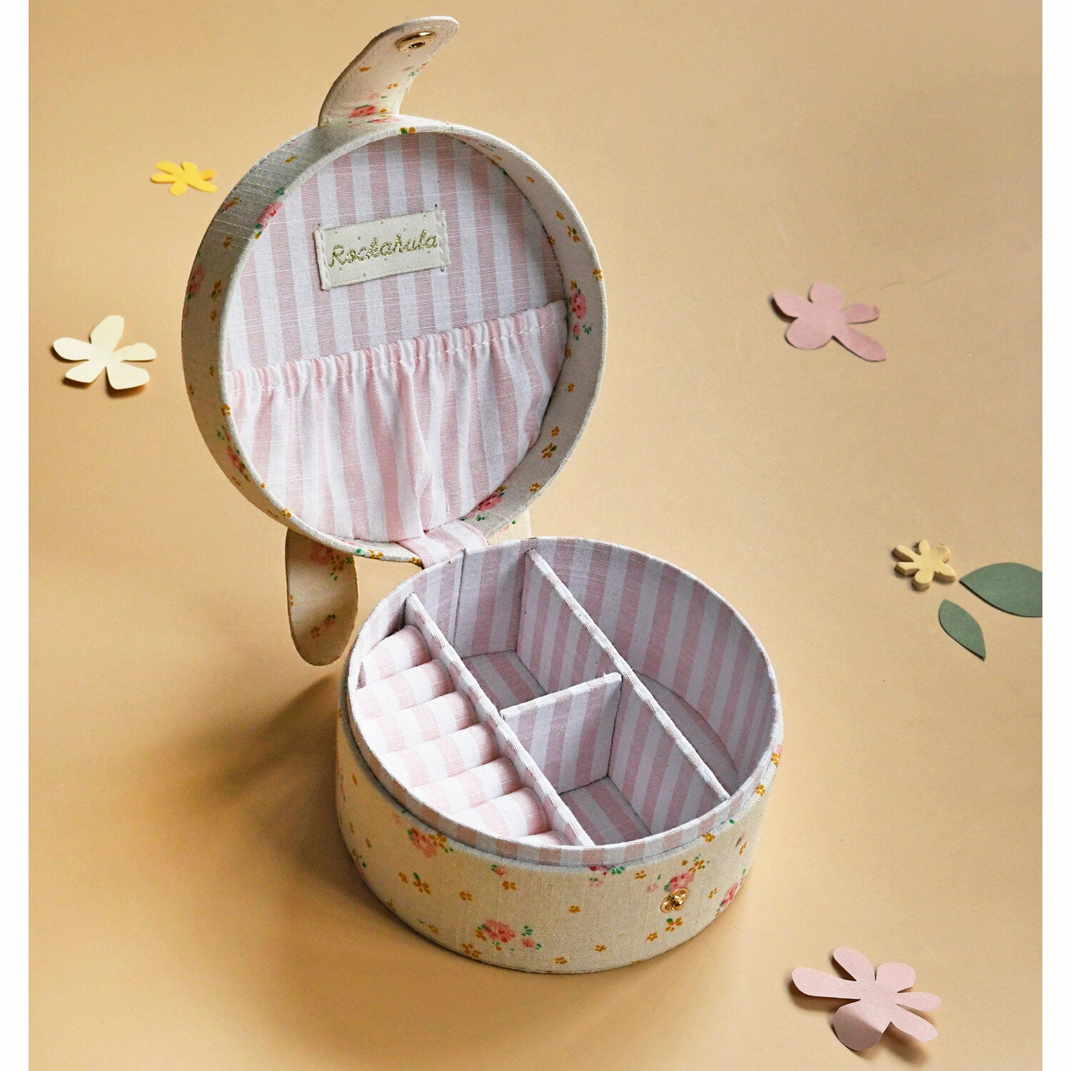 Bunny flower jewelry box