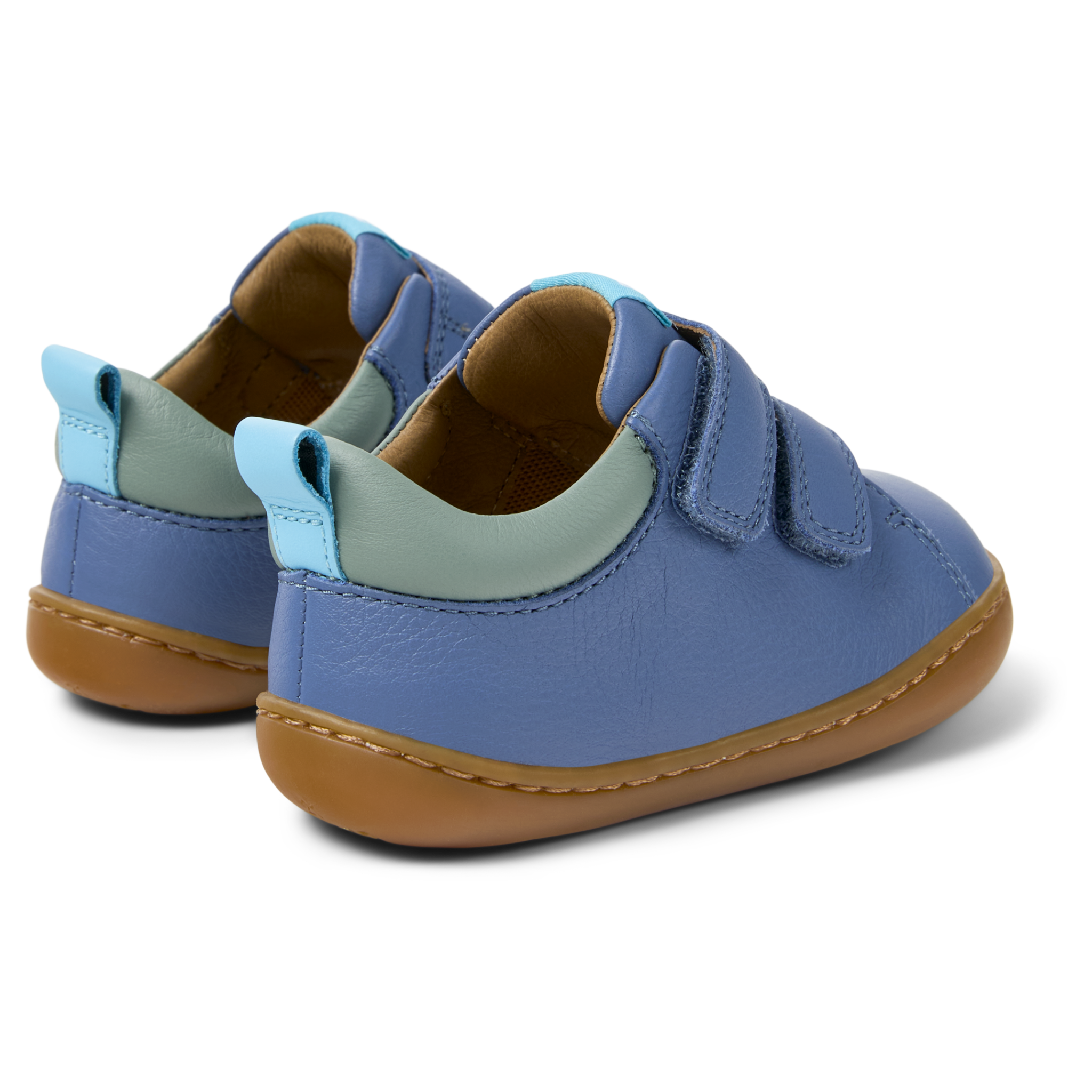 Blue leather shoes, Peu first steps