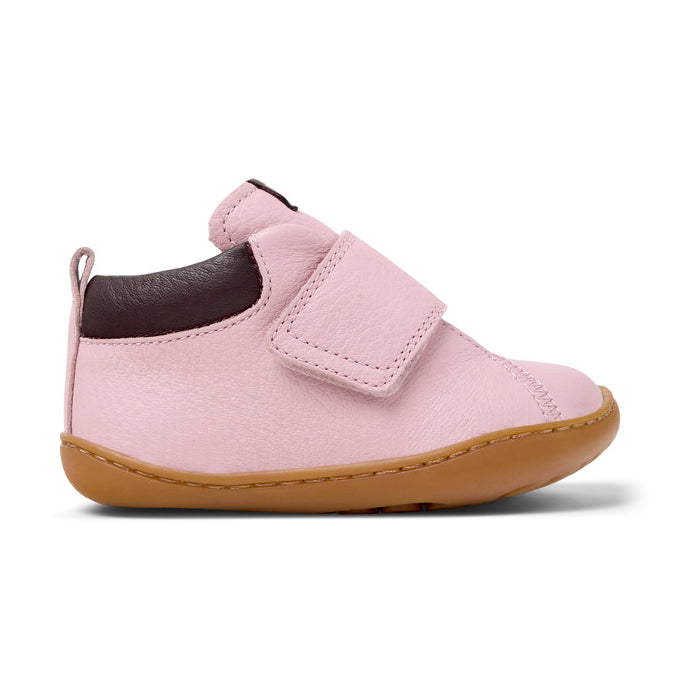 Stivaletti in pelle rosa con strappo