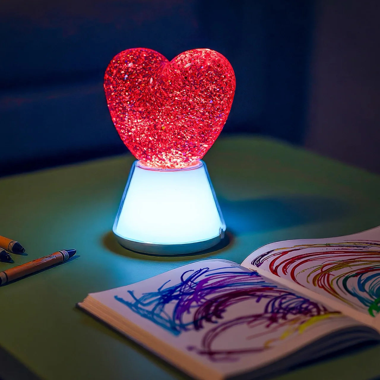 Magic lamp with glitter, Heart