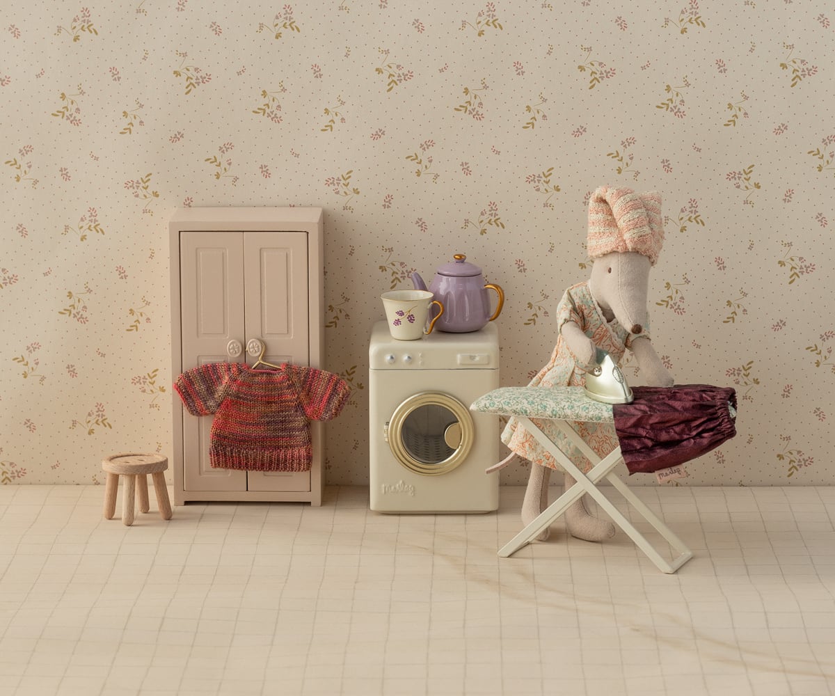 Clothes for mouse mom, Flower dress