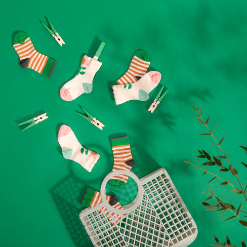 Flower ribbed socks, Java