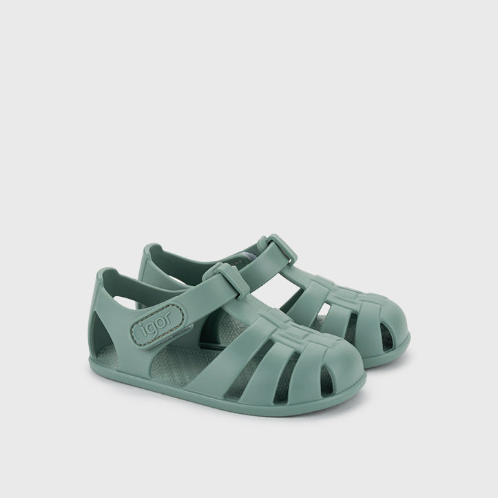 Barefoot concept beach sandals, Green