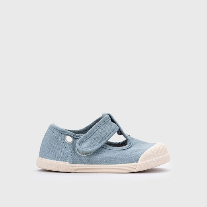 T-bar canvas shoes, Ocean