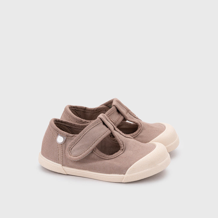 Barefoot Concept Canvas Shoes, Cocoa