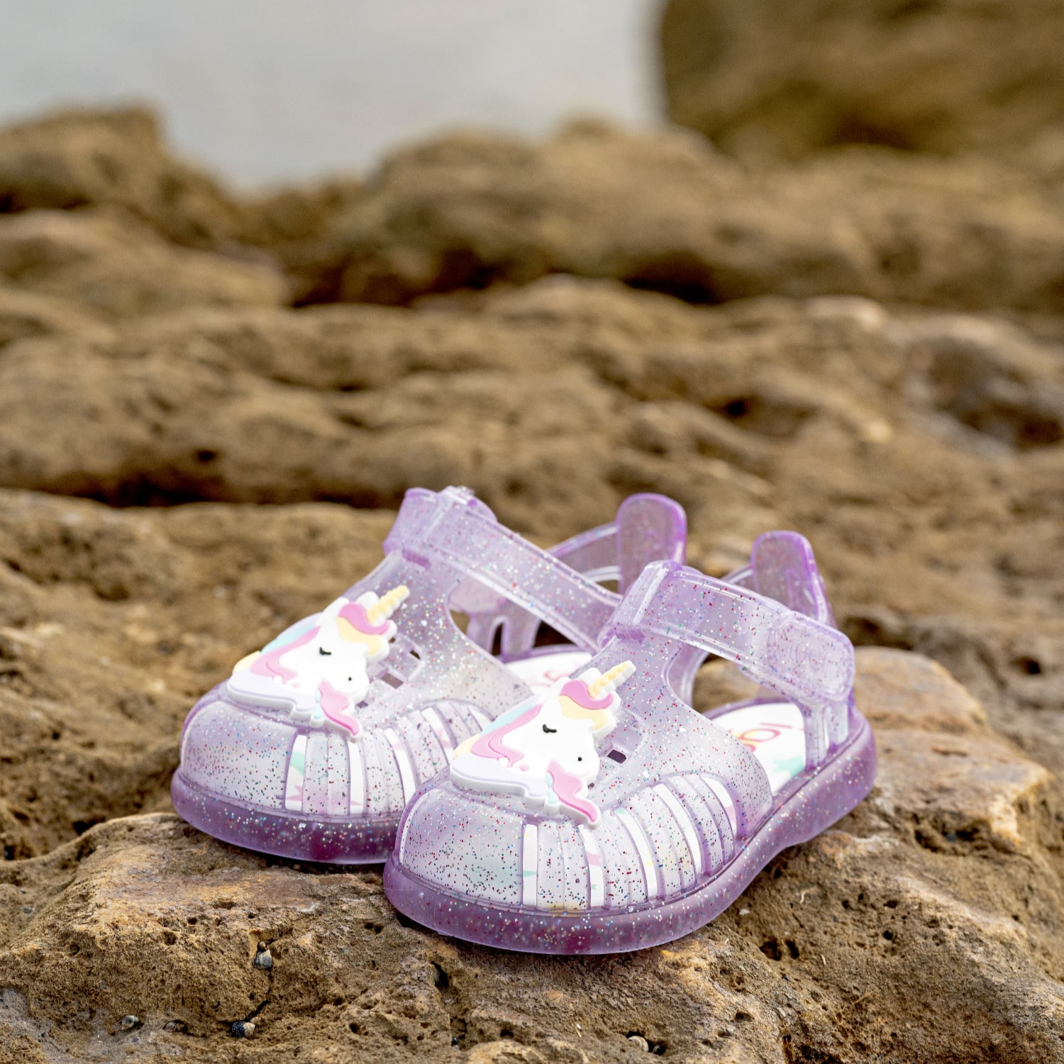 Lightweight and flexible sandals in soft rubber, Tobby Unicorn