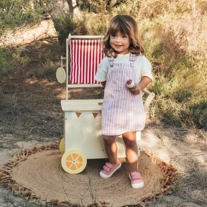 Scarpe in tela (pianta larga), Rosa