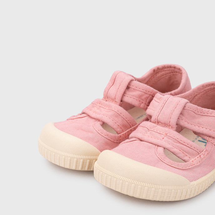 Open Canvas Shoes Barefoot Concept, Pink