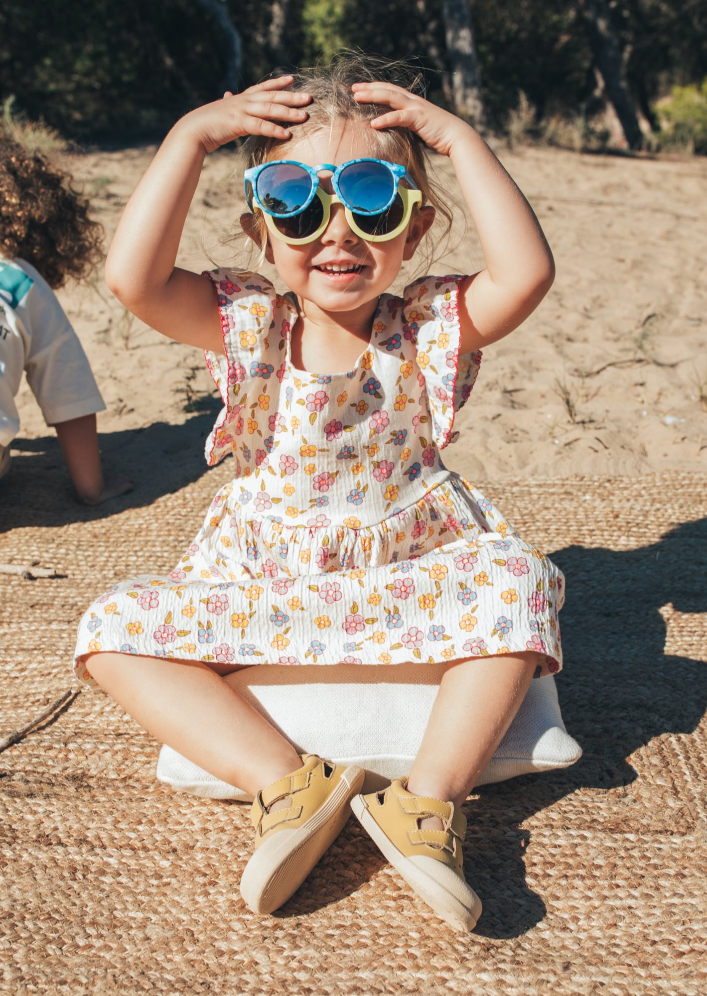 Sandali in pelle concetto barefoot, Giallo