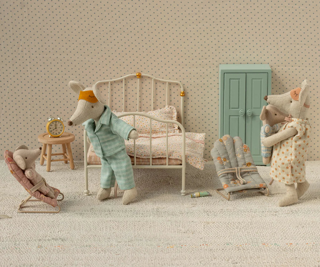Babysitter, Micro - Off white