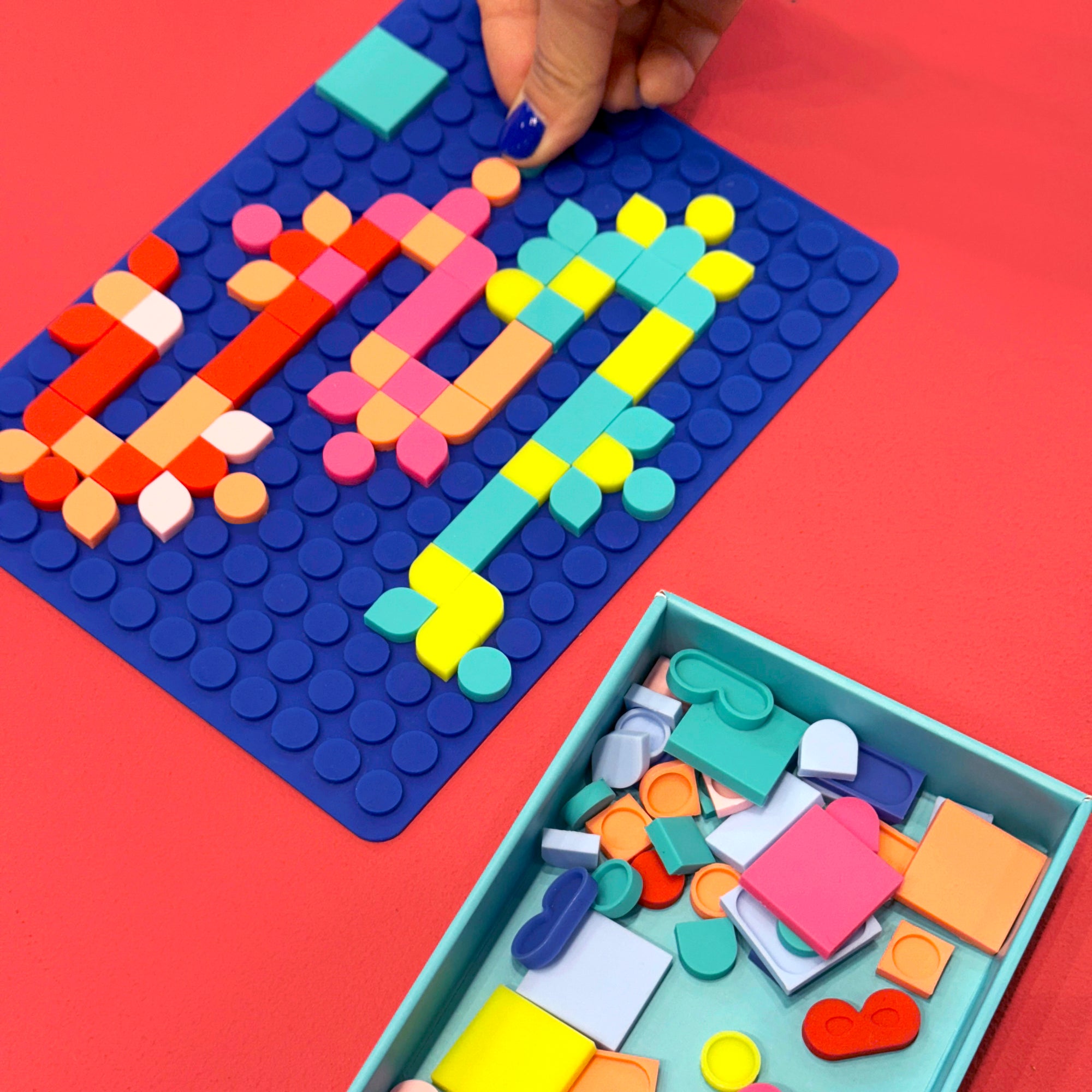 Creative pop-on mosaic game