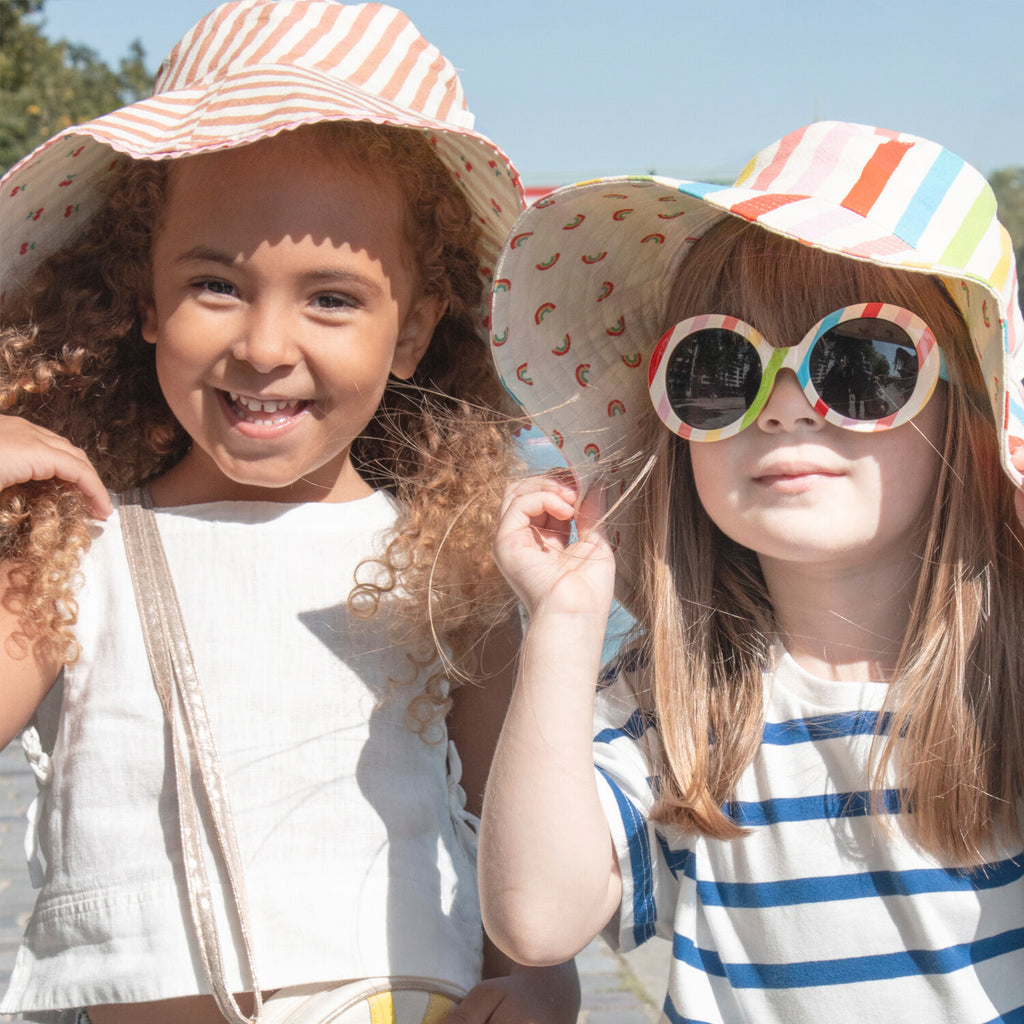Reversible sun hat, Cherries (3-6 years)