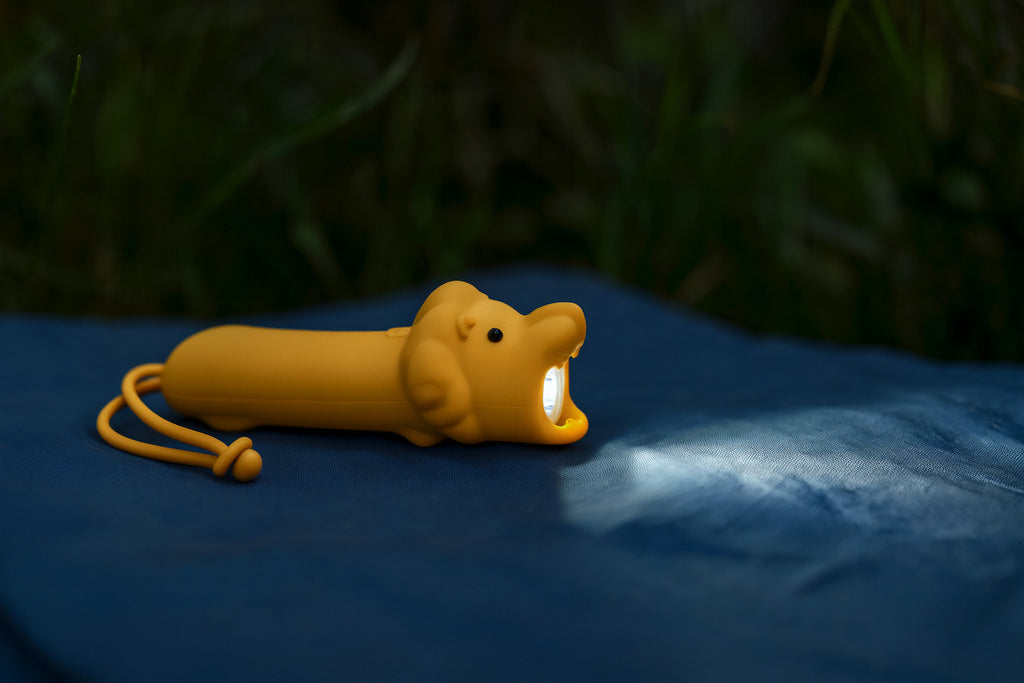 Silicone flashlight, Lion