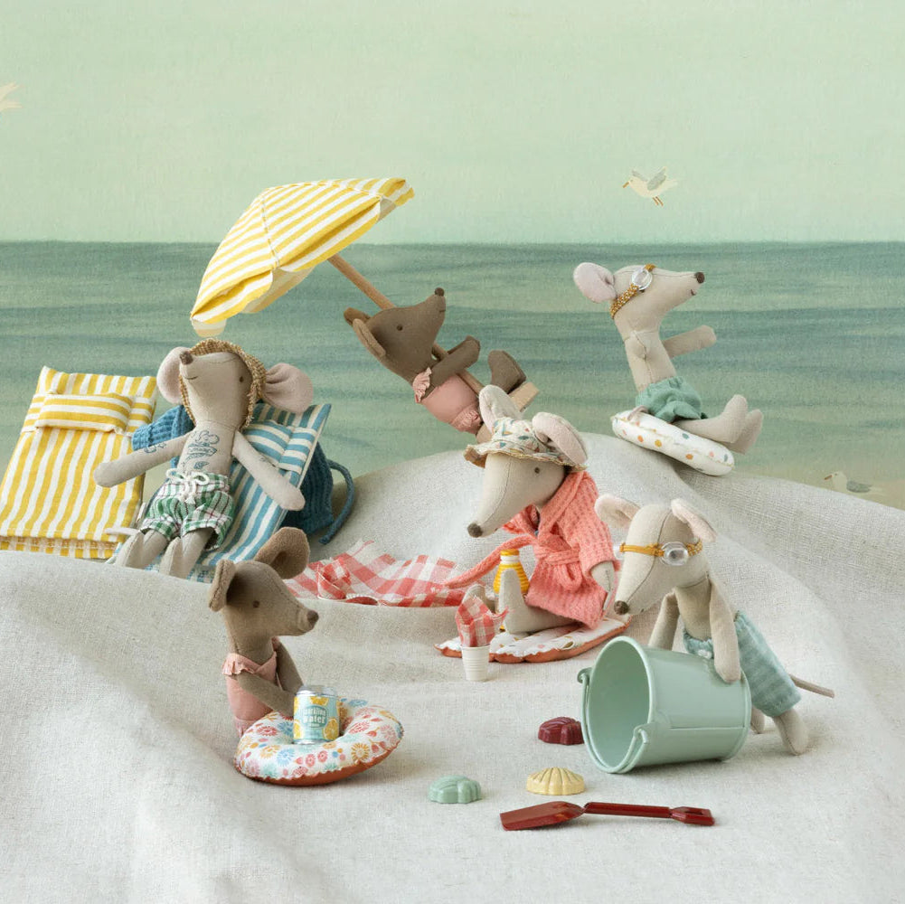 Big Brother Mouse Clothes, Beach Set