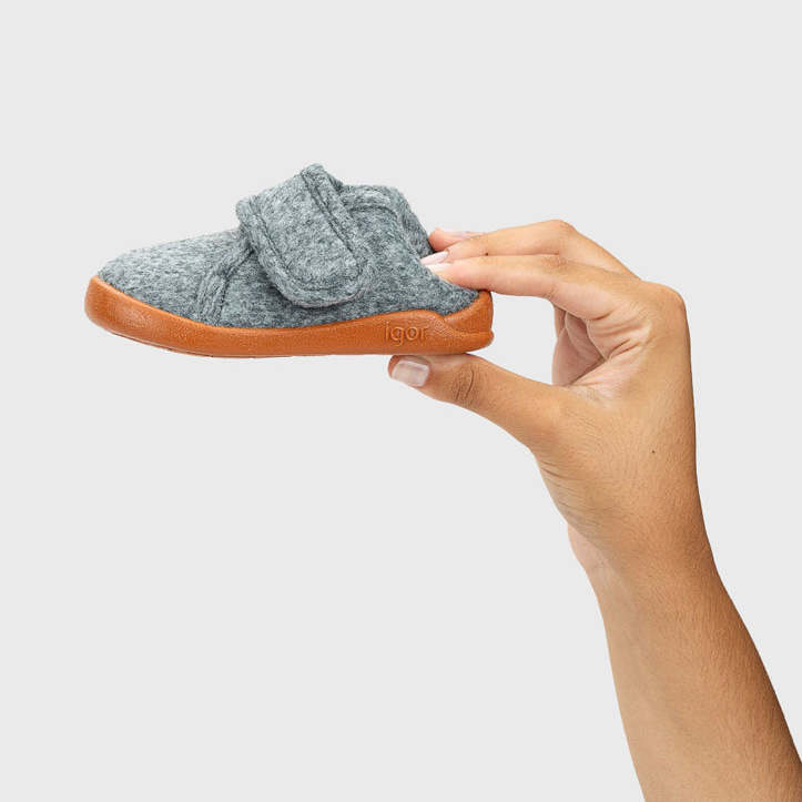 Pantofole concetto barefoot, Grigio caramello