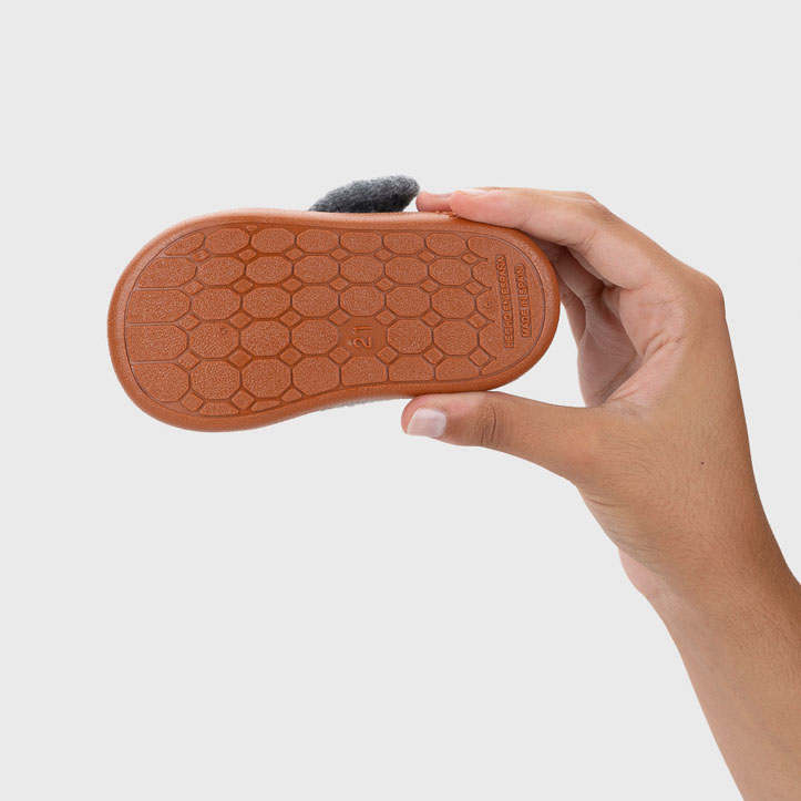 Pantofole concetto barefoot, Grigio caramello