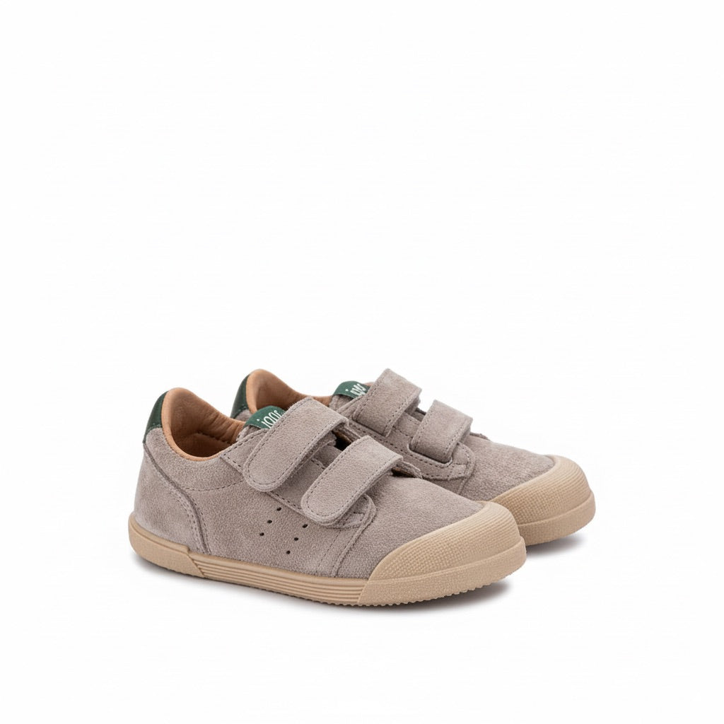 Scarpe in pelle scamosciata, Tennis topo