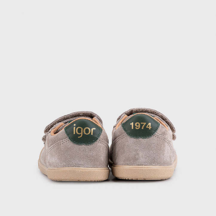 Scarpe in pelle scamosciata, Tennis topo