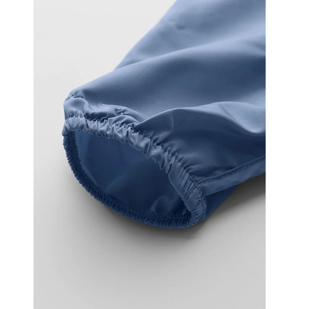 Sleeved bib, Airplanes