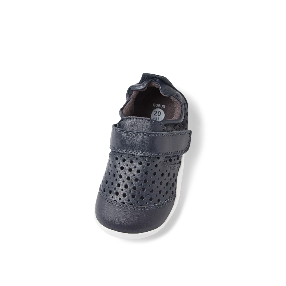 Xplorer Go punch leather shoe, Navy 